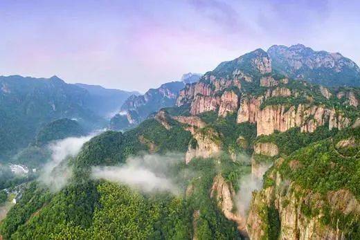 發(fā)現(xiàn)不一樣的溫州丨樂(lè)清雁蕩山飛拉達(dá),壁立千仞間的華爾茲