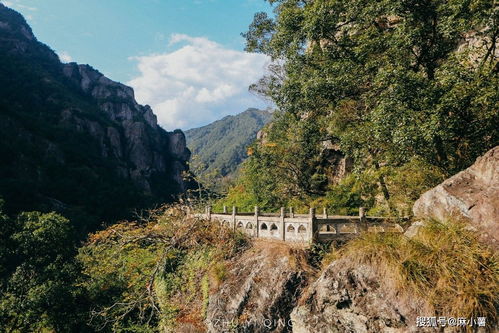 浙江奇山最多的雁蕩山,瑯琊榜曾在此取景,因山峰神似得名夫妻峰